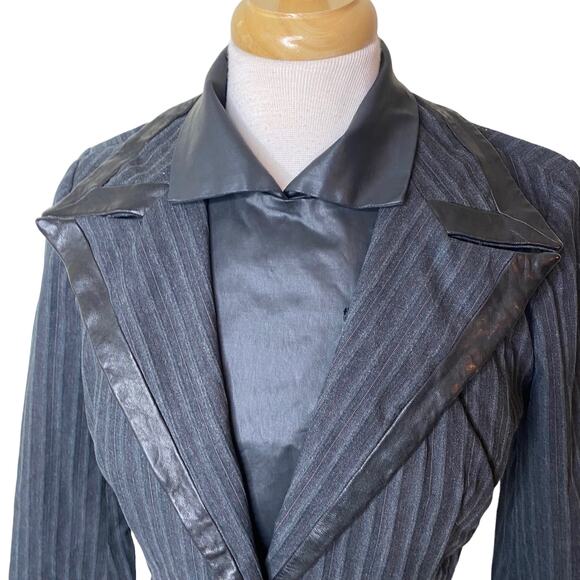 GARY GRAHAM Double Layer Faux Leather Pinstriped Black Gray Blazer Size 4 - Picture 9 of 14